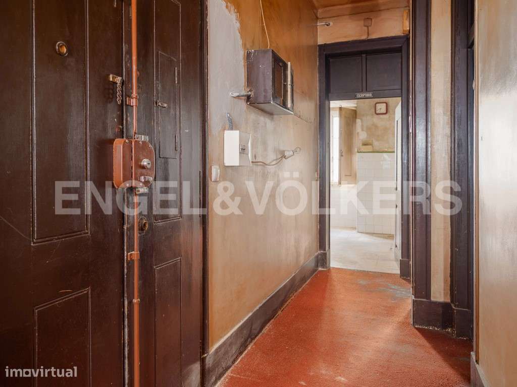 Prédio na Avenida da Liberdade - Grande imagem: 4/33