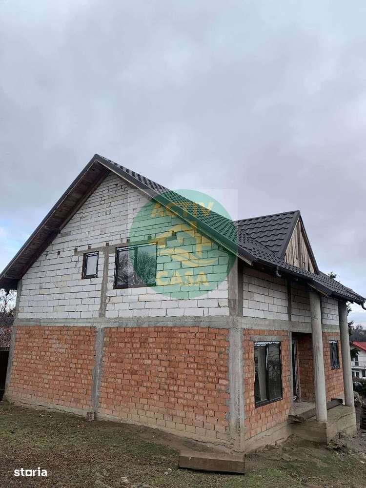 Casa de vanzare - Imagine principală: 2/5