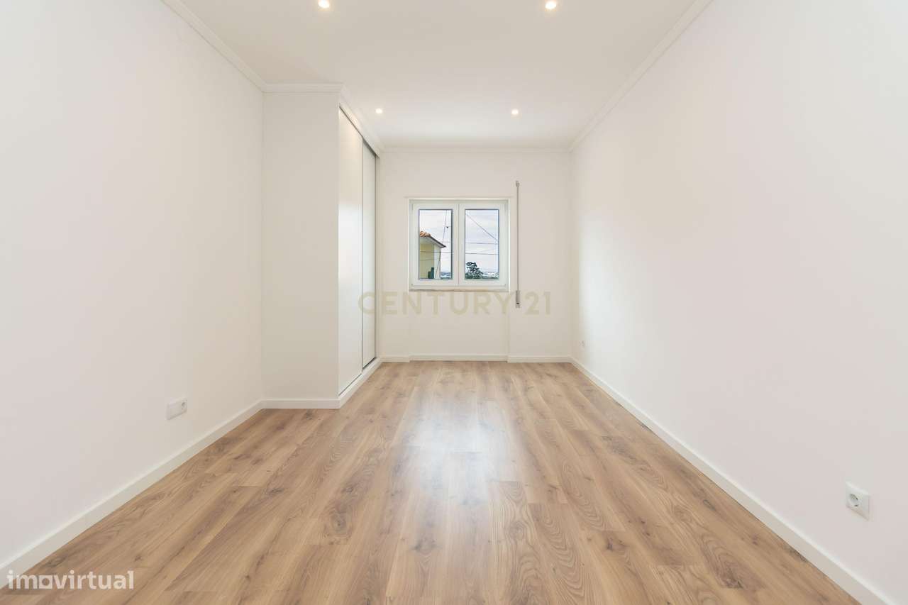 APartamento - T5  A ESTREAR-  com Espaço Exterior-  Palmela-18