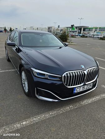 BMW Seria 7 745e - 1