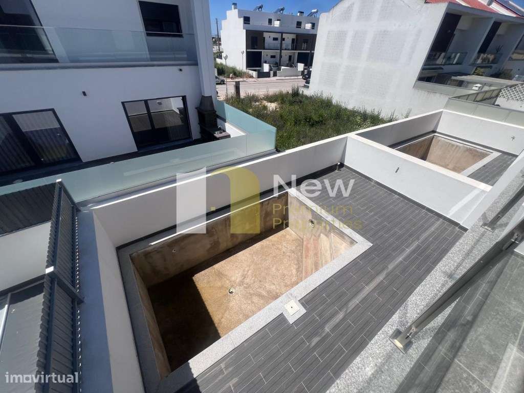 Moradia Nova T3+1 com Piscina em Alcochete.-26