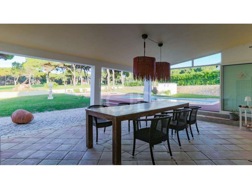 Fantástica Moradia Isolada T4 Frente ao Golfe, Totalmente Remodelad...-40