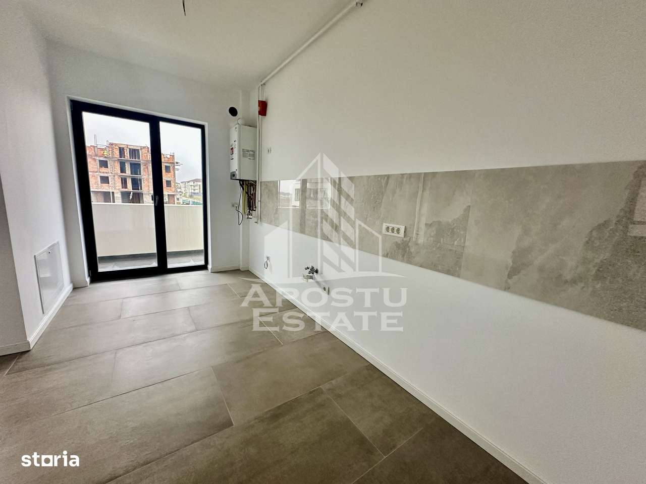 Apartament cu 2 camere, semidecomandat, etaj 1, zona Planetelor - Imagine principală: 4/7