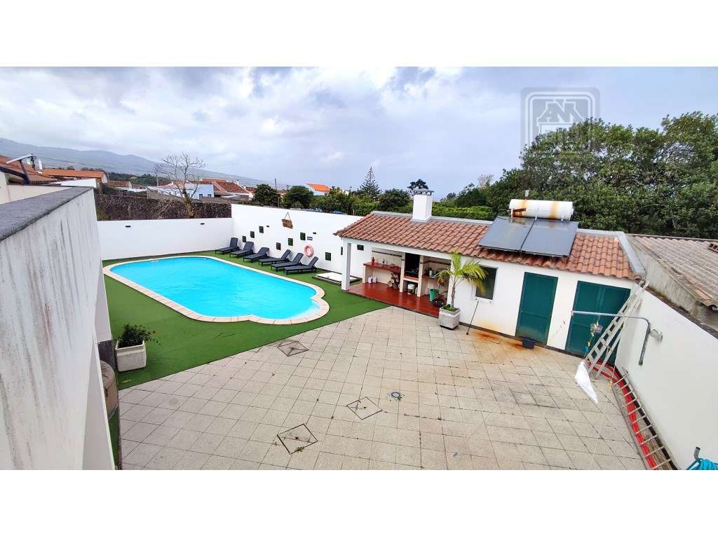 VENDA de MORADIA - VIVENDA com alojamento local e piscina - Fenais ...-34