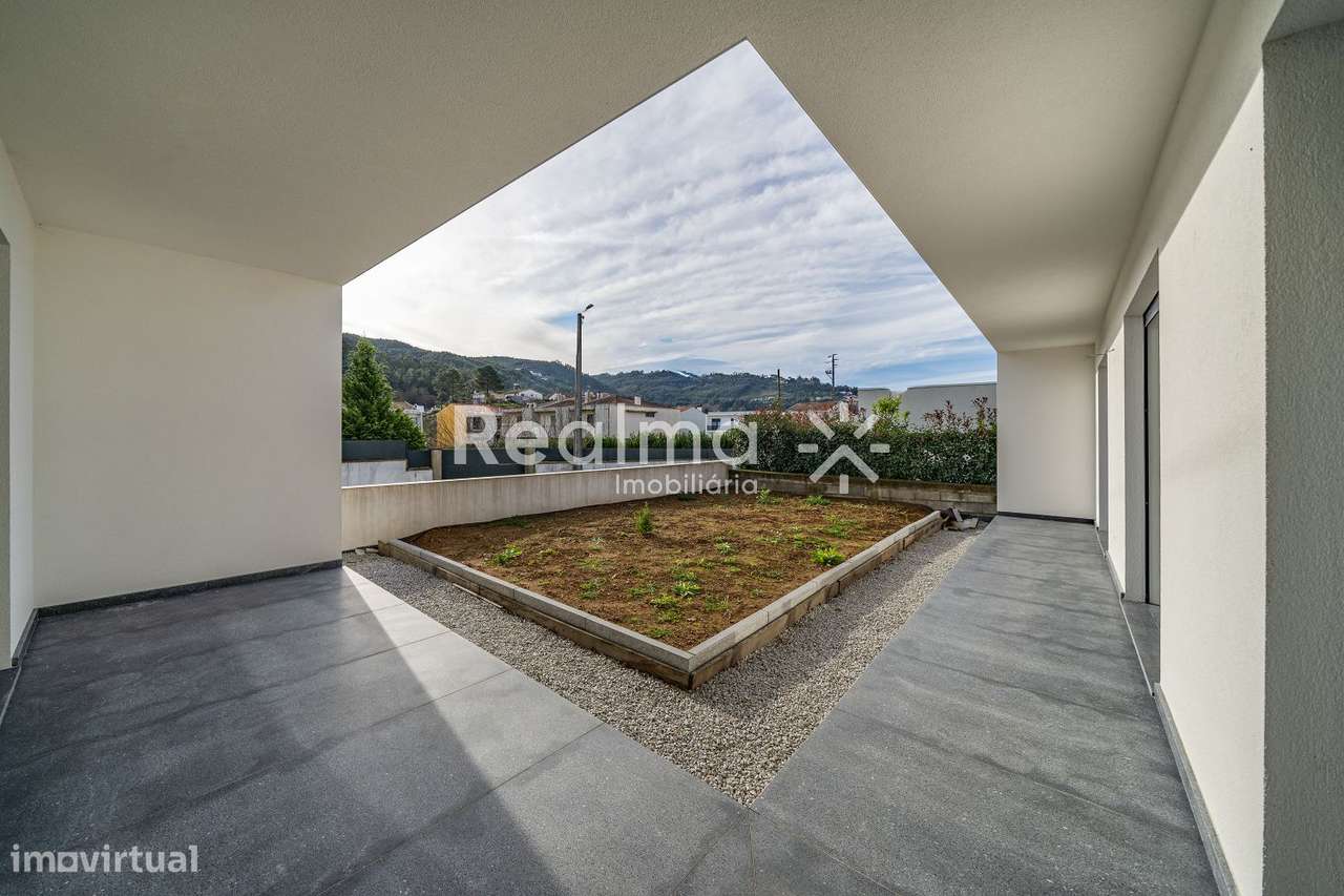 Moradia Térrea T3+Escritório em Este S.Mamede-Braga-16