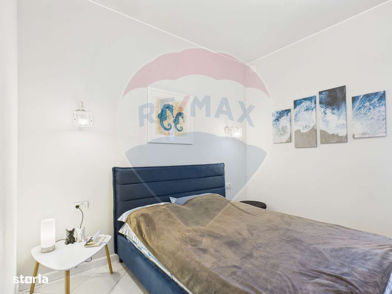 Casă / Vilă cu 5 camere de vânzare în zona Central-3