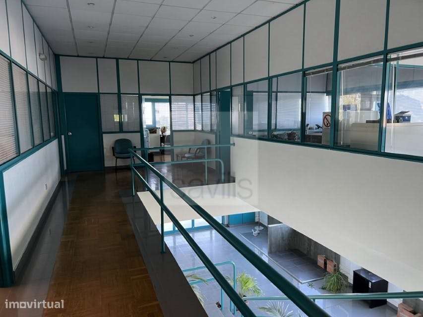 Armazém indústria | Santa Comba Dão - Grande imagem: 2/12