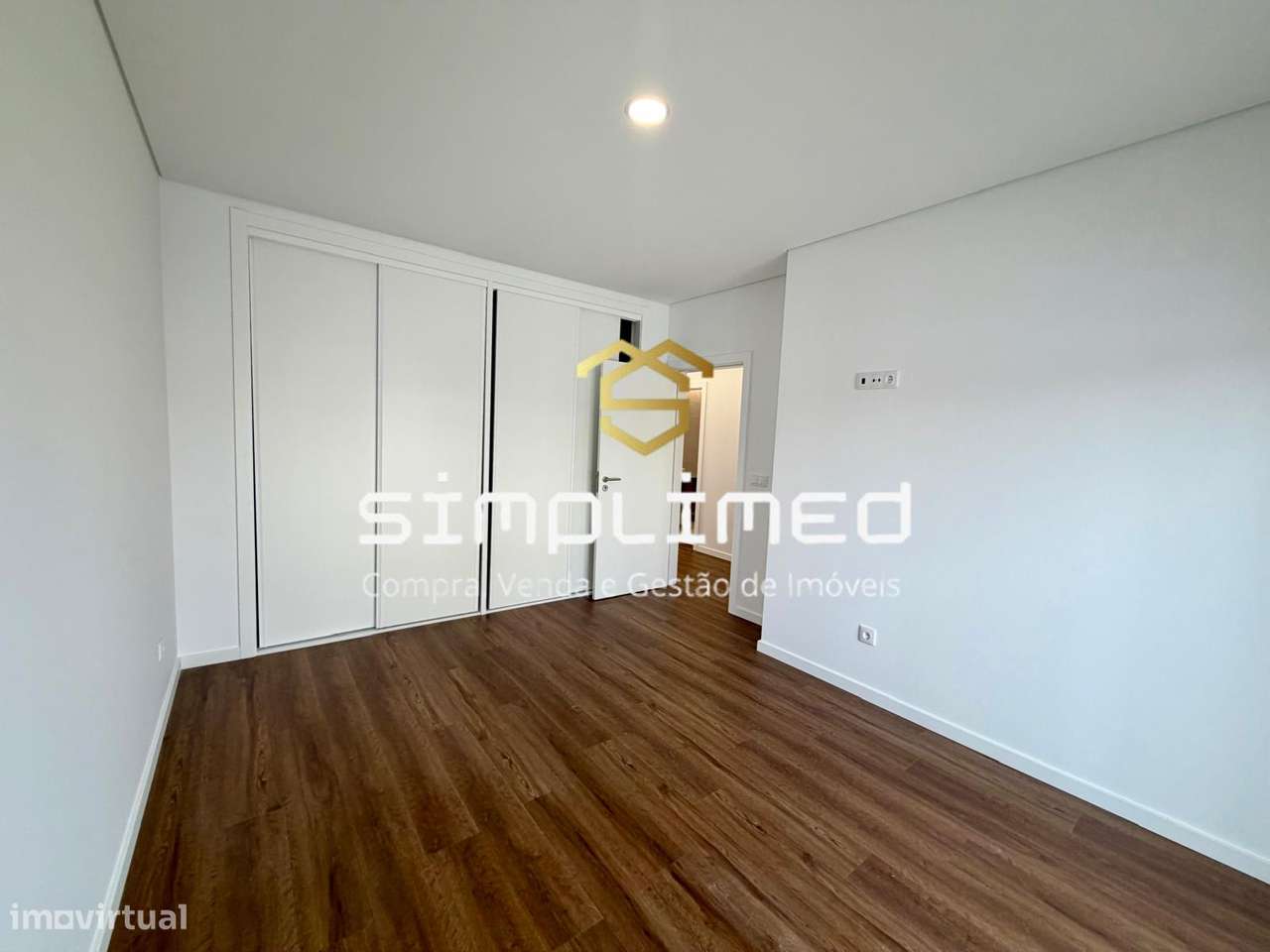 Moradia Isolada Térrea T4  Fernão Ferro  (CF)-17