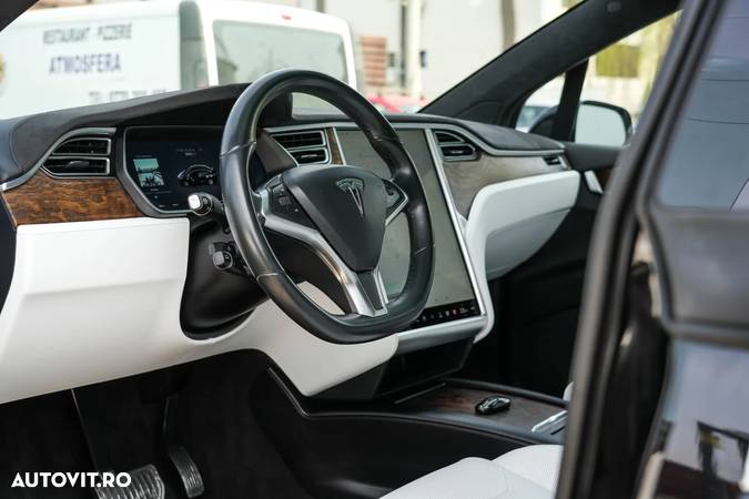 Tesla Model X Signature P90D Allradantrieb - 10