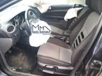 Ford Focus Station 1.6 tdci de 2009 - 4