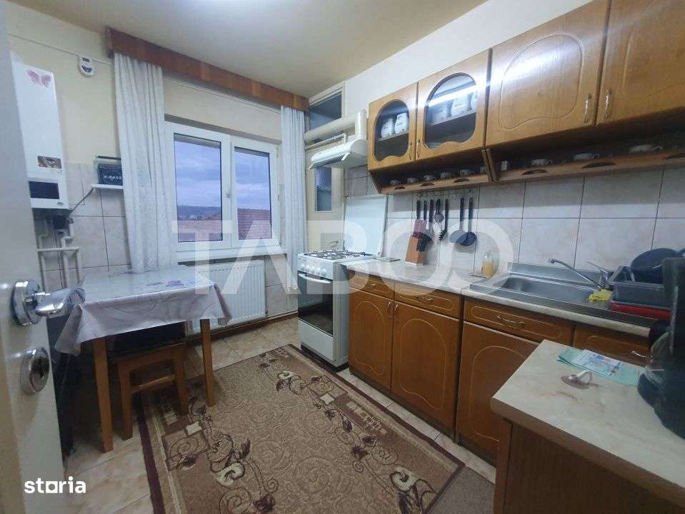 Apartament 2 camere etaj 2  semidecomandat 52 mp utili zona Campului - Imagine principală: 4/9