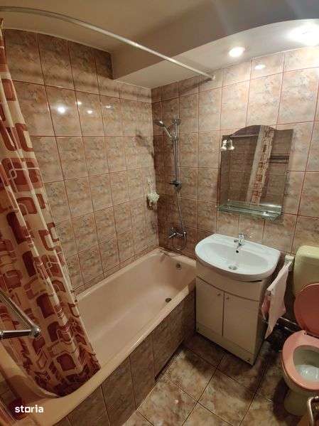 Inchiriez apartament 2 camere decomandate - Imagine principală: 4/7