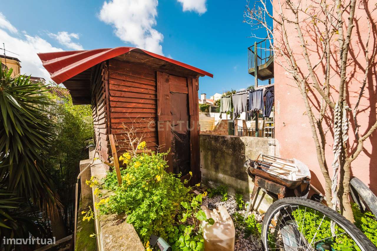 T2 com Amplo Terraço Privativo em Lisboa-33