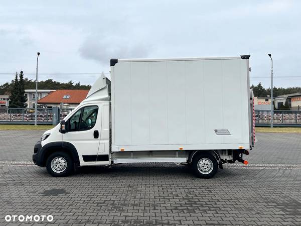 Peugeot Boxer Kontener 3,75m  3x Drzwi + Winda 750 kg Salon PL, Jeden Właściciel - 2