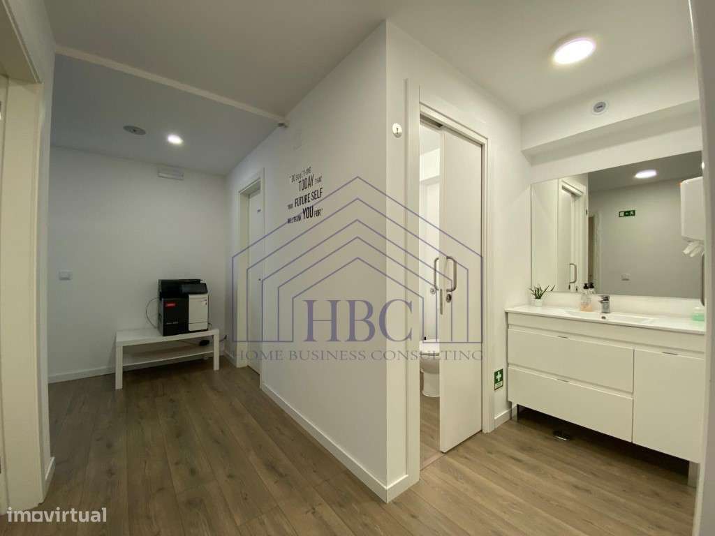 Espaço Comercial de Excelência | Ideal para Investimento ou Utiliza...-8