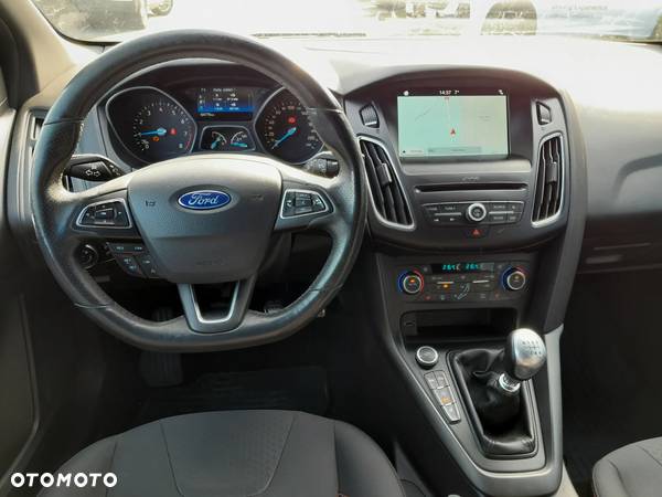 Ford Focus 1.5 EcoBoost Start-Stopp-System ST-LINE - 7