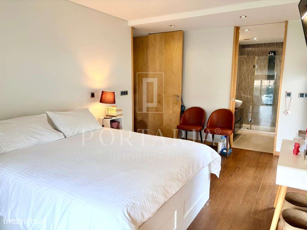 Apartamento T4 com terraço e garagem fechada em Aveiro-15