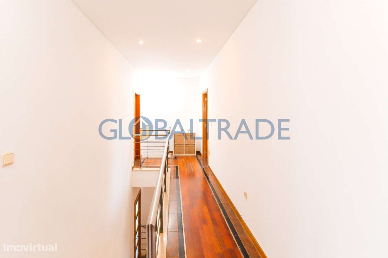 Moradia T3 com Terraço em Valbom-36