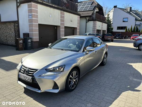 Lexus IS 200t - 5