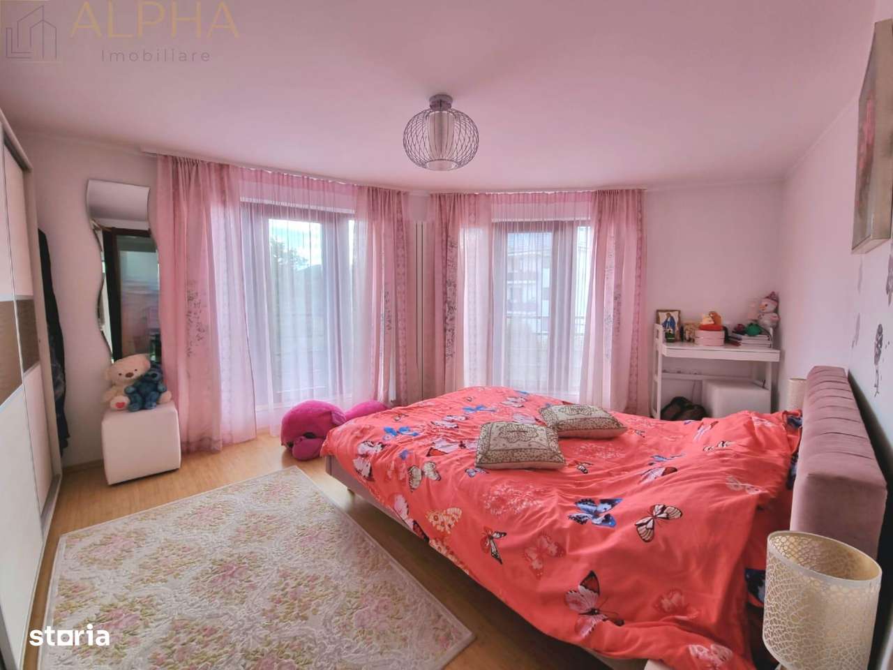 Casa de vanzare, zona Mosilor - Imagine principală: 5/8