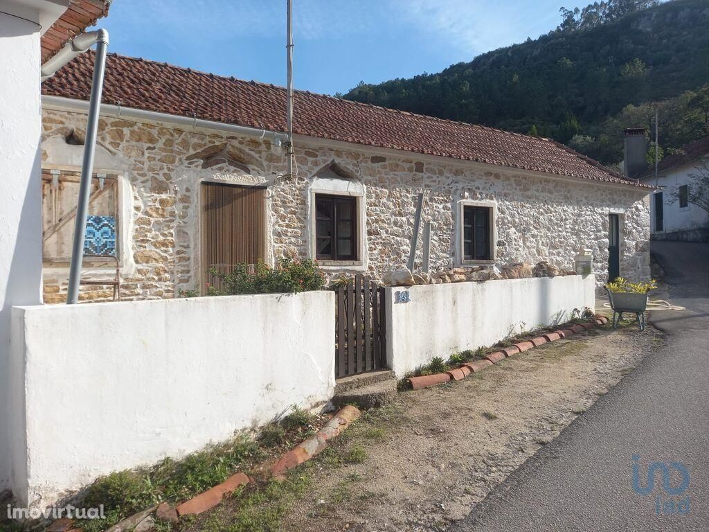 Casa de aldeia T3 em Leiria de 150,00 m2