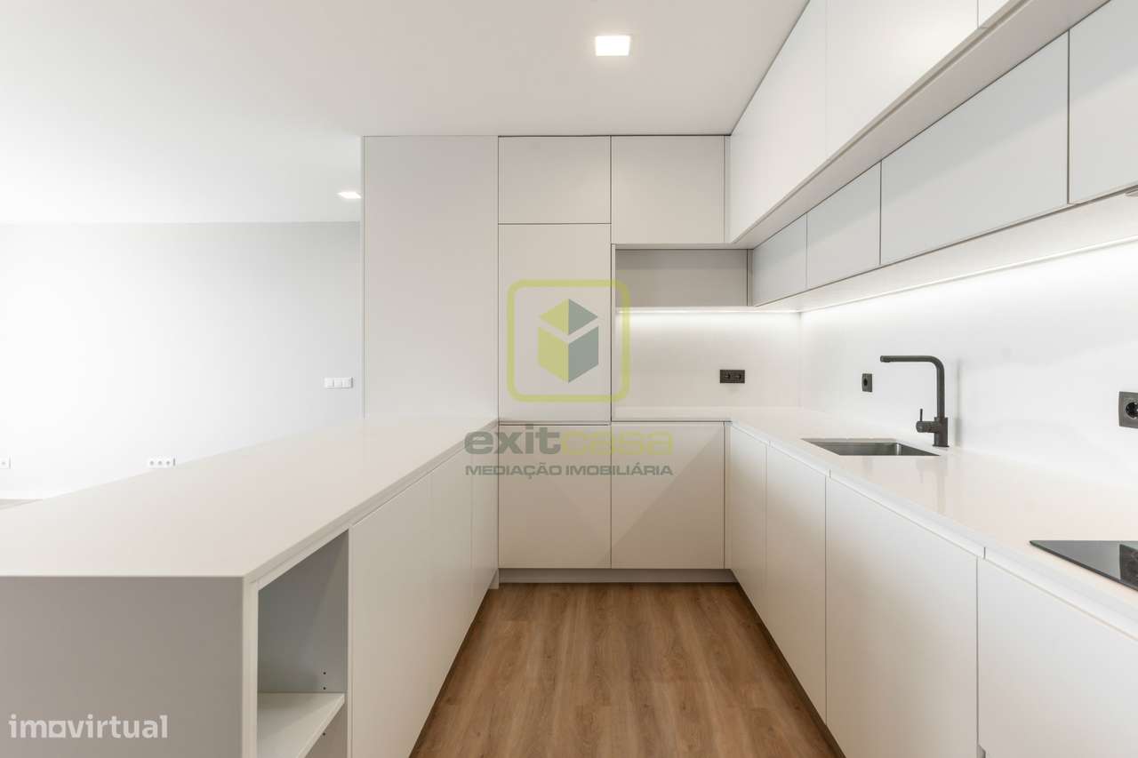 Apartamento T4 Duplex - Grande imagem: 2/39