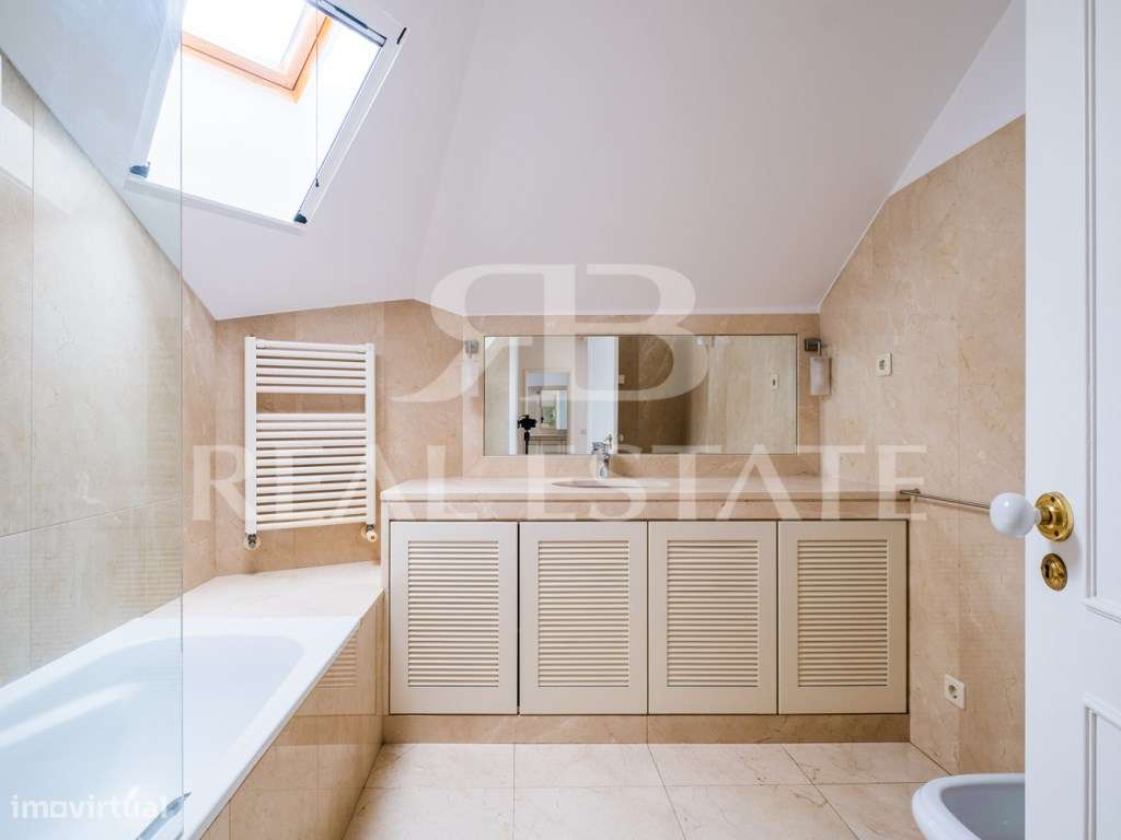 Moradia T4 tipo Chalet, com jardim, piscina e anexo T1 - Monte Esto...-37