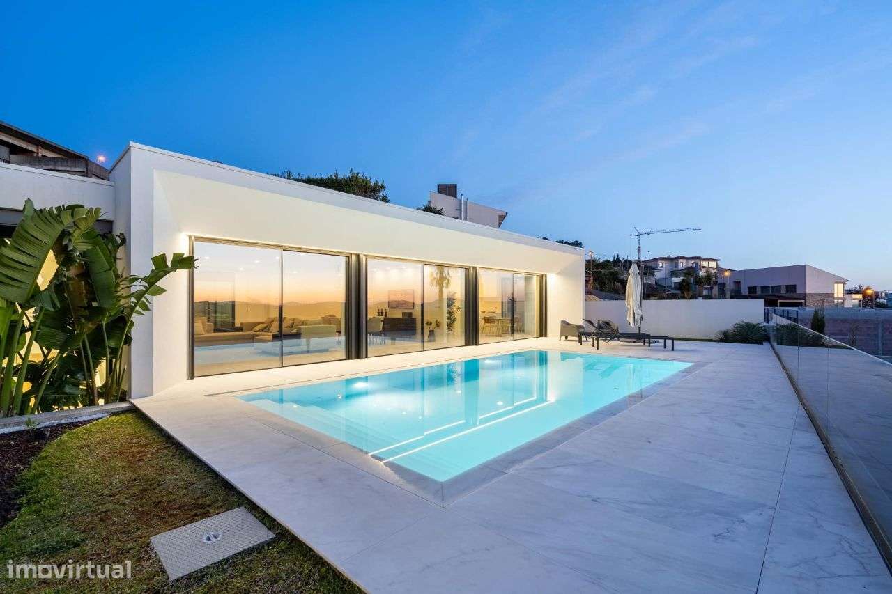 Moradia V3+1 com Piscina e Vista Deslumbrante sobre a Cidade - Grande imagem: 5/60