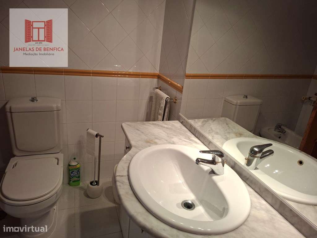 Vivenda V3 em condomínio fechado - Cambelas-16