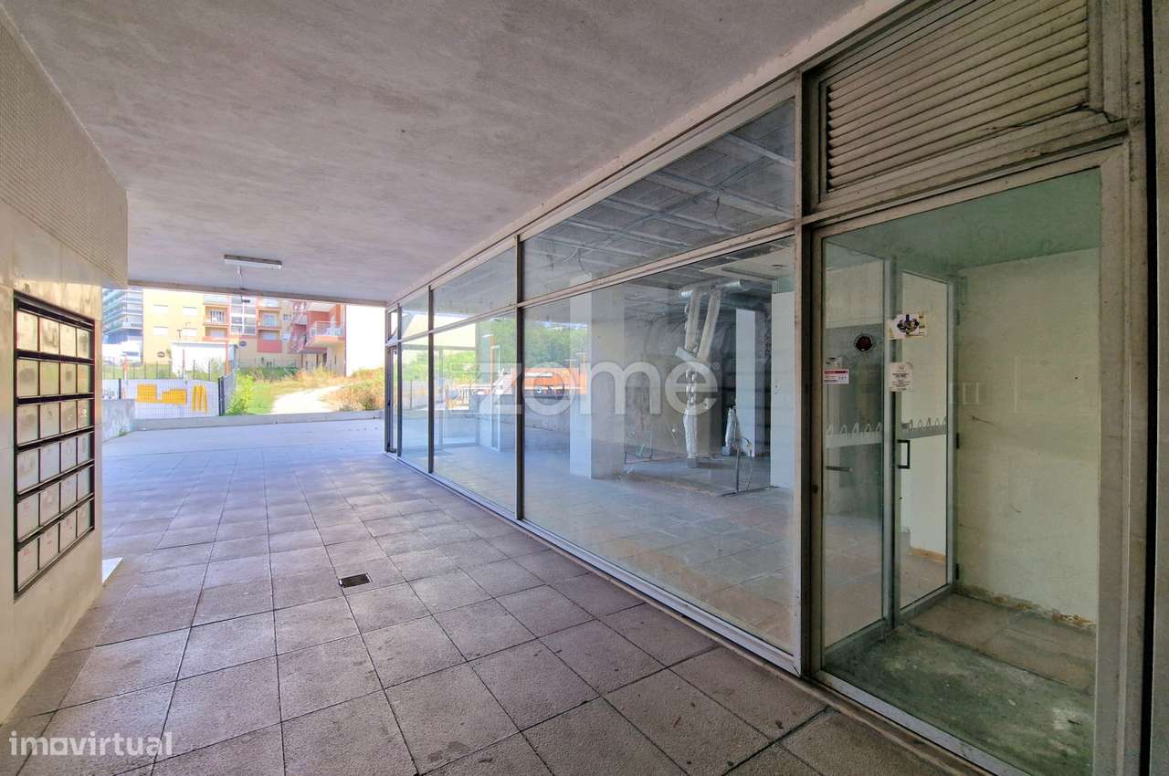 Loja com 166 m2 para arrendamento em Azurém, junto U. Minho, Guimar... - Grande imagem: 4/34