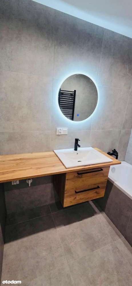 Wyjątkowe Mieszkanie w Świetnej Lokalizacji-Gotowe do Zamieszkania-1