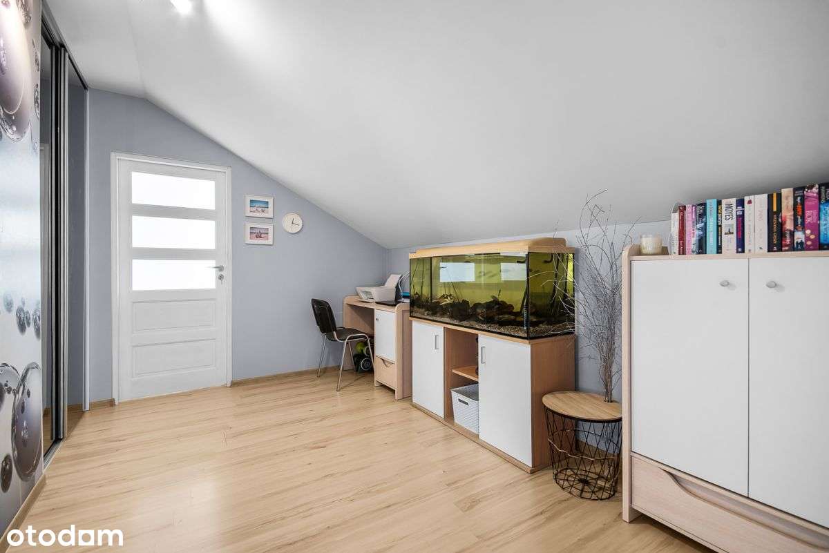 Prawie dom, 3/4 sypialnie, 2010 r-18