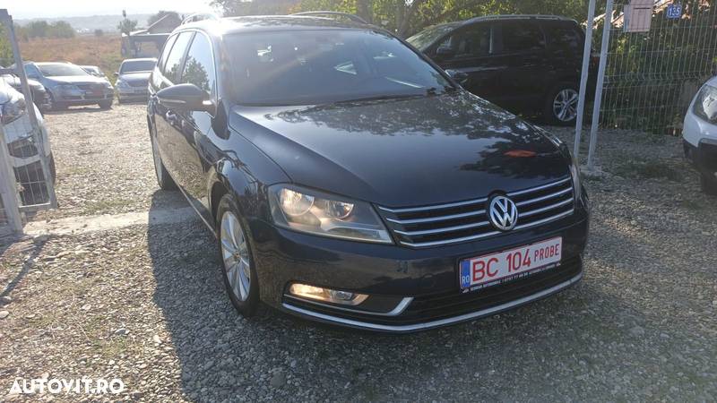 Volkswagen Passat Variant 2.0 TDI Blue TDI DSG Comfortline - 2