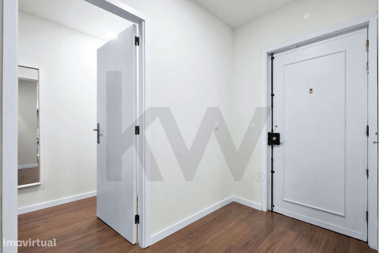 Escritório com 3 quartos de 80m2 na Baixa do Porto – Localização Centr - Grande imagem: 3/27