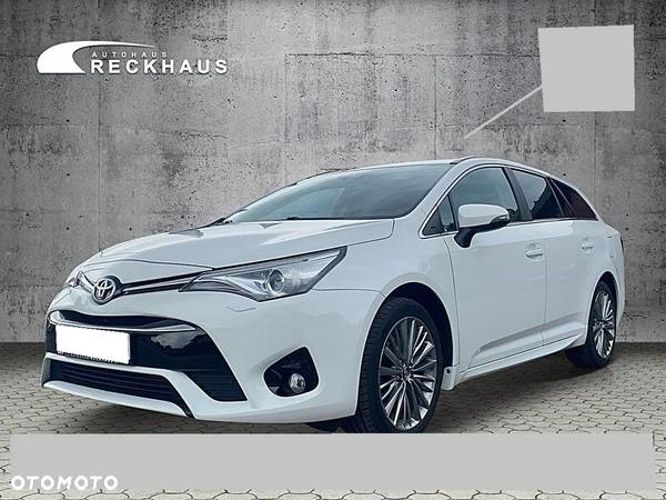 Toyota Avensis 2.0 D-4D Premium - 2