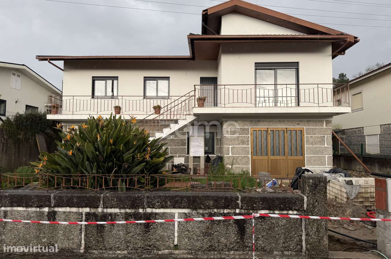 Andar moradia T3 em Carreira e Bente - Vila Nova de Famalicão - Grande imagem: 3/27