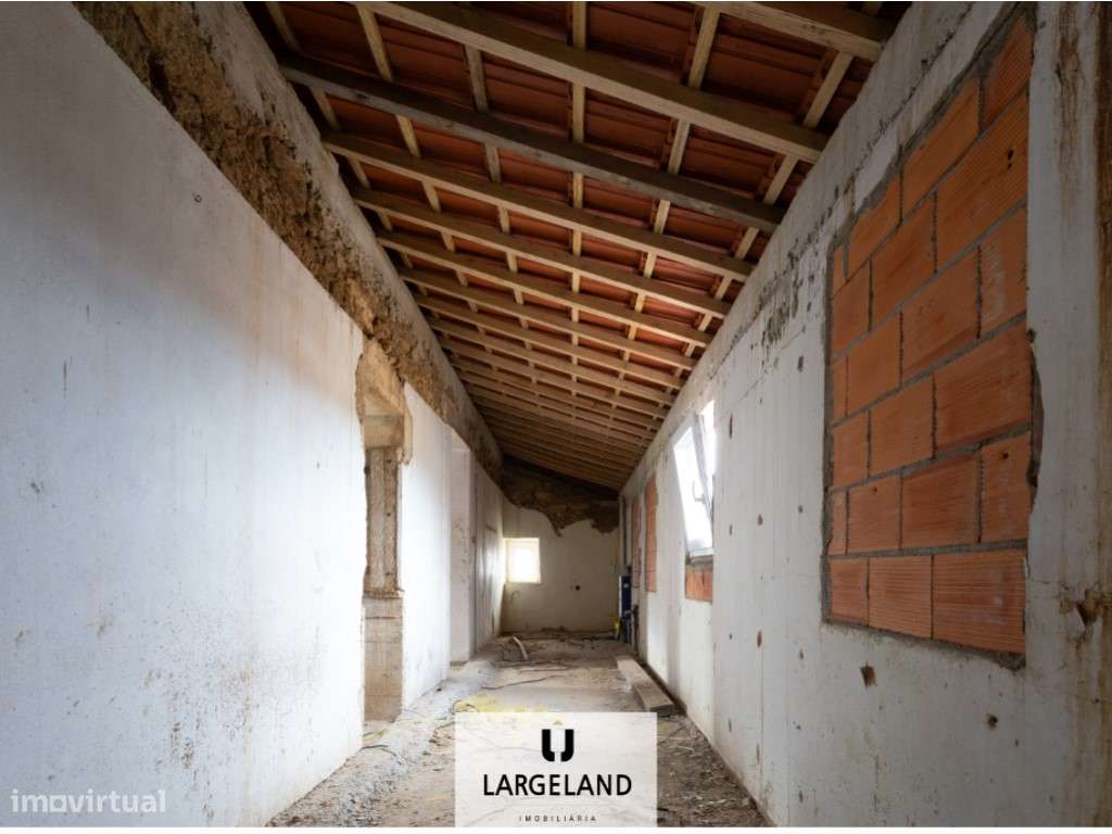 Moradia T3 em fase de acabamento - Vila Maior-5