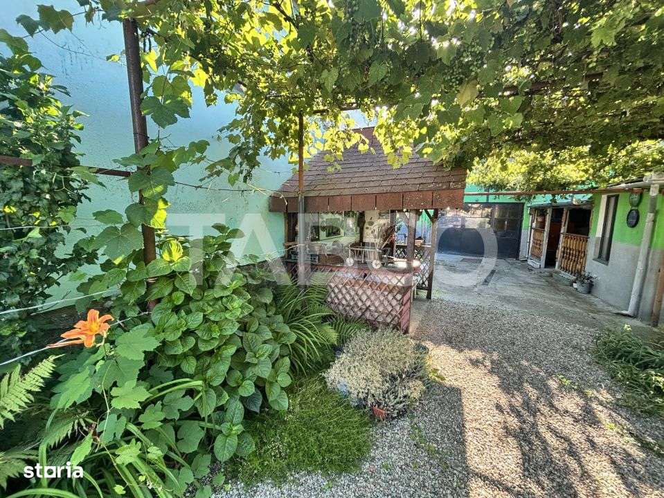 Casa de vanzare cu 3 camere si gradina in zona Turnisor Sibiu - Imagine principală: 4/11