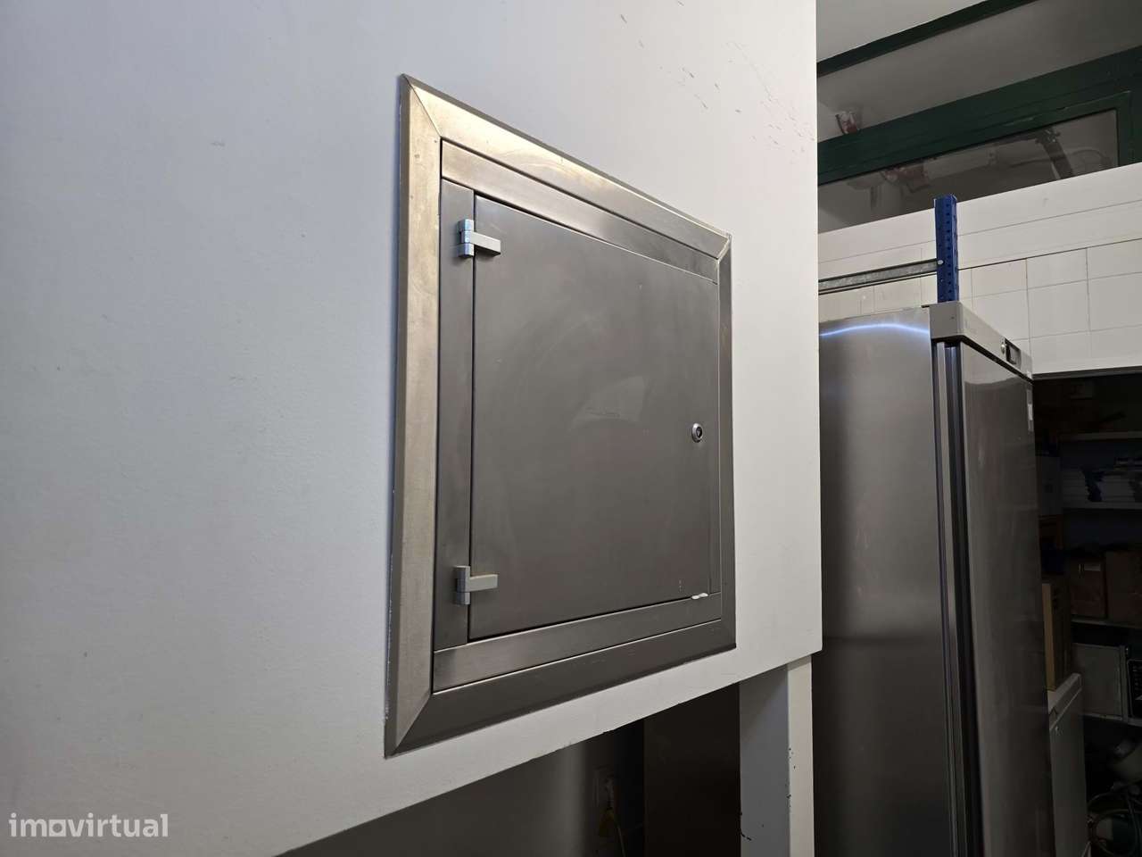 Trespasse – Restaurante com um magnifico faturamento, junto à Av. Colu-26