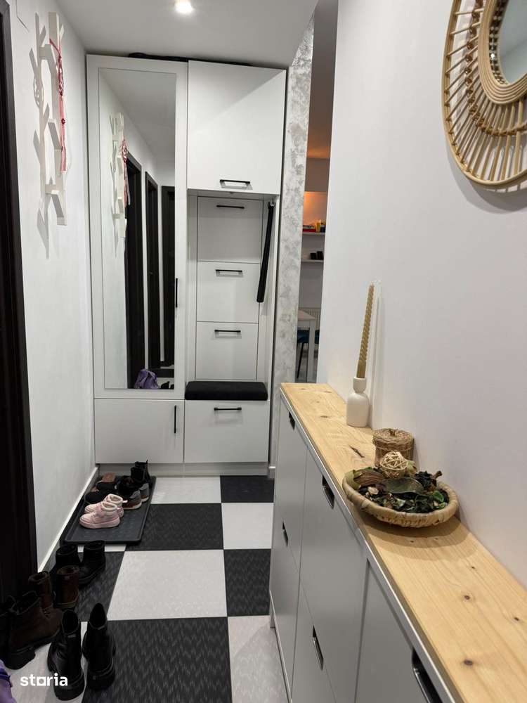 Apartament cu 3 camere, decomandat, zona Albert-5