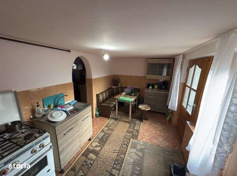 Casa 4 camere plus garaj - Imagine principală: 5/8