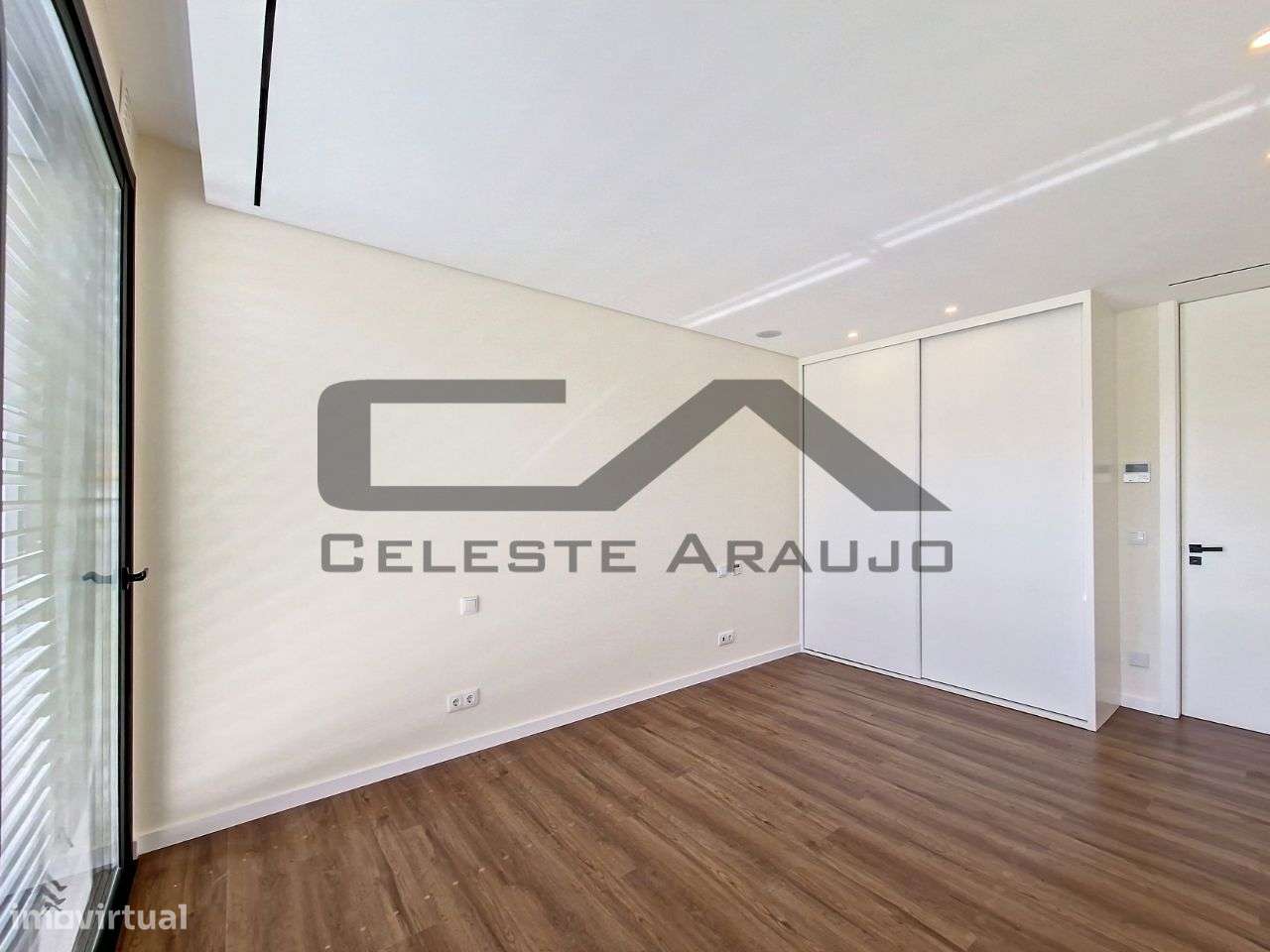 Moradia T4+1 Térrea, com piscina, Rio Meão-31