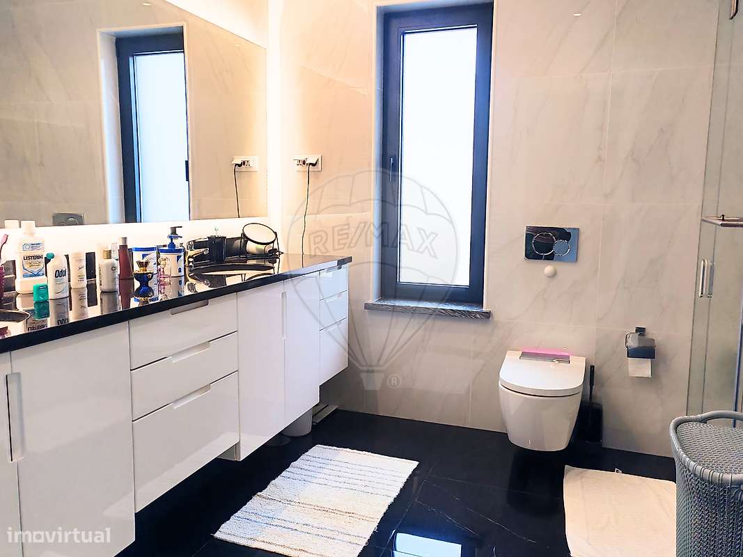 Moradia T4 para venda-18