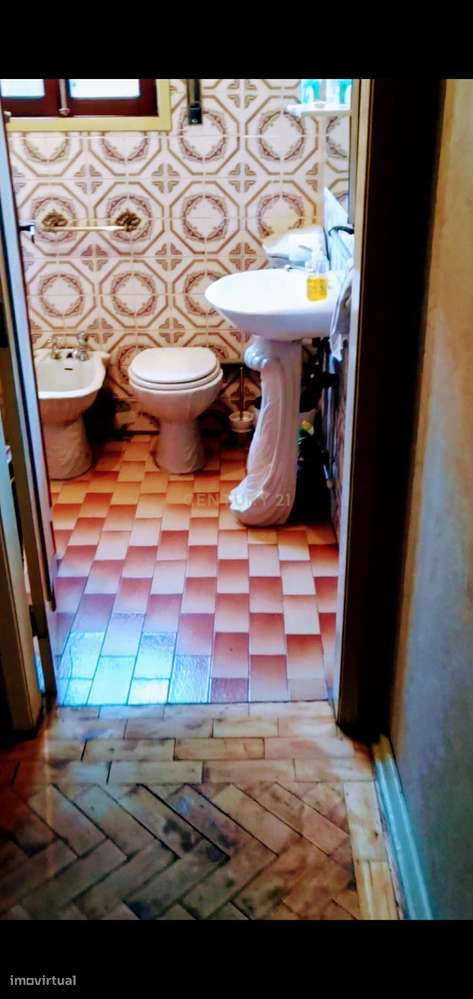 Moradia T5 em Águeda - 1.4 km do Pai Natal - com Usufruto Vitalício! - Grande imagem: 4/6