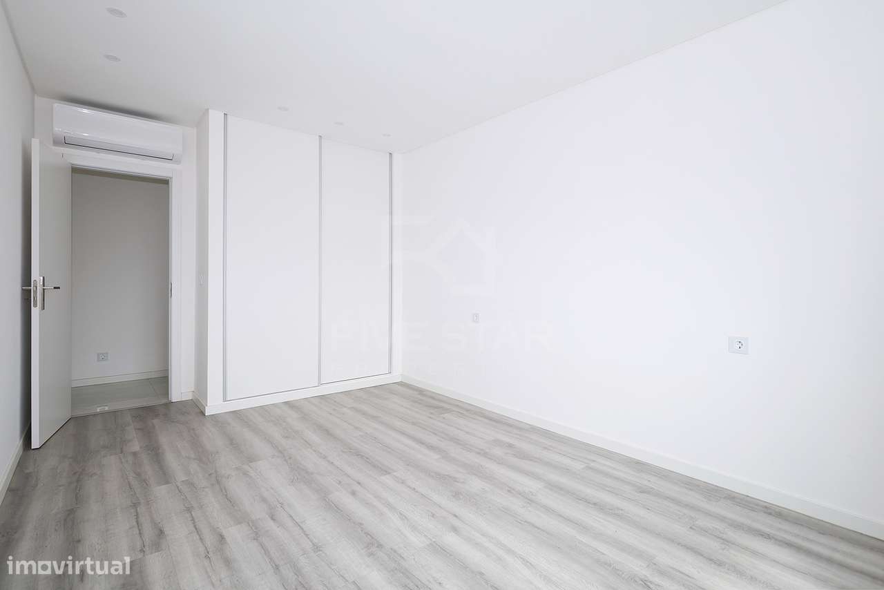 Apartamento T2 - Renovado - Pronto a Habitar - Cascais-24