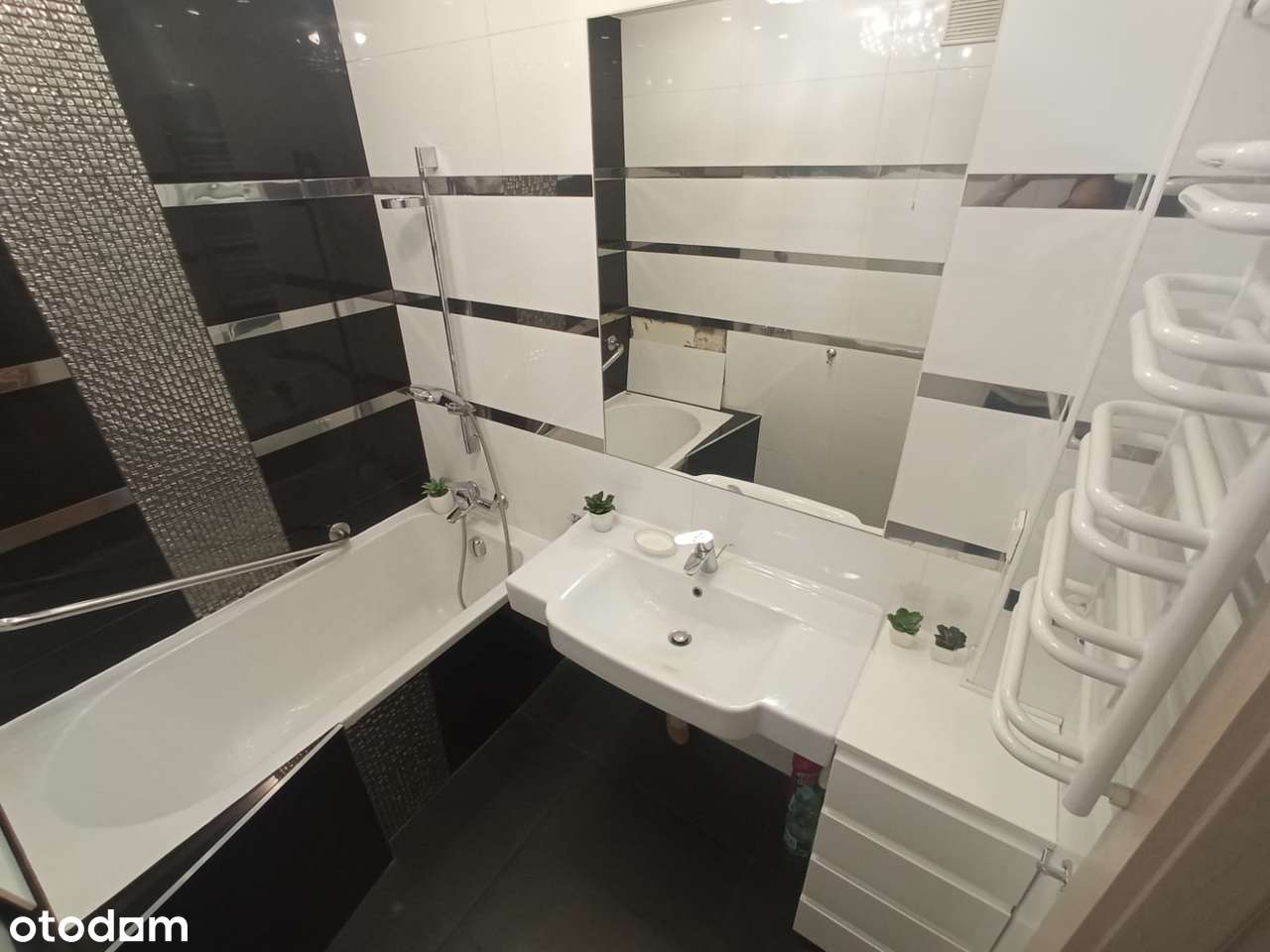 Trzypokojowe mieszkanie na Bańgowie - Pełny obrazek: 1/10