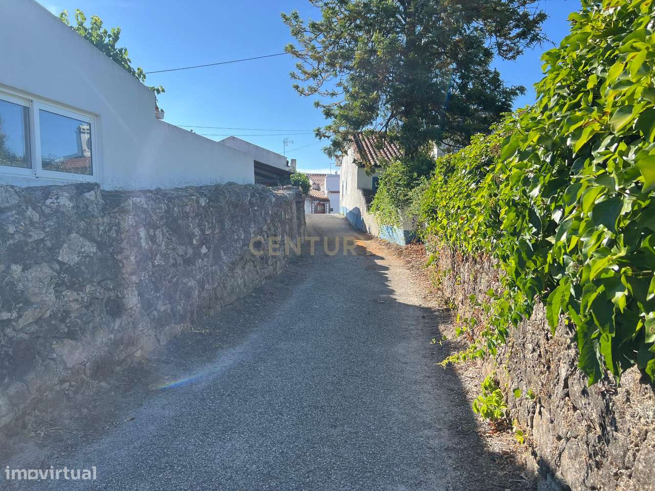 Moradia Térrea com Terreno de 950 m² a Apenas 8 km de Évora-37