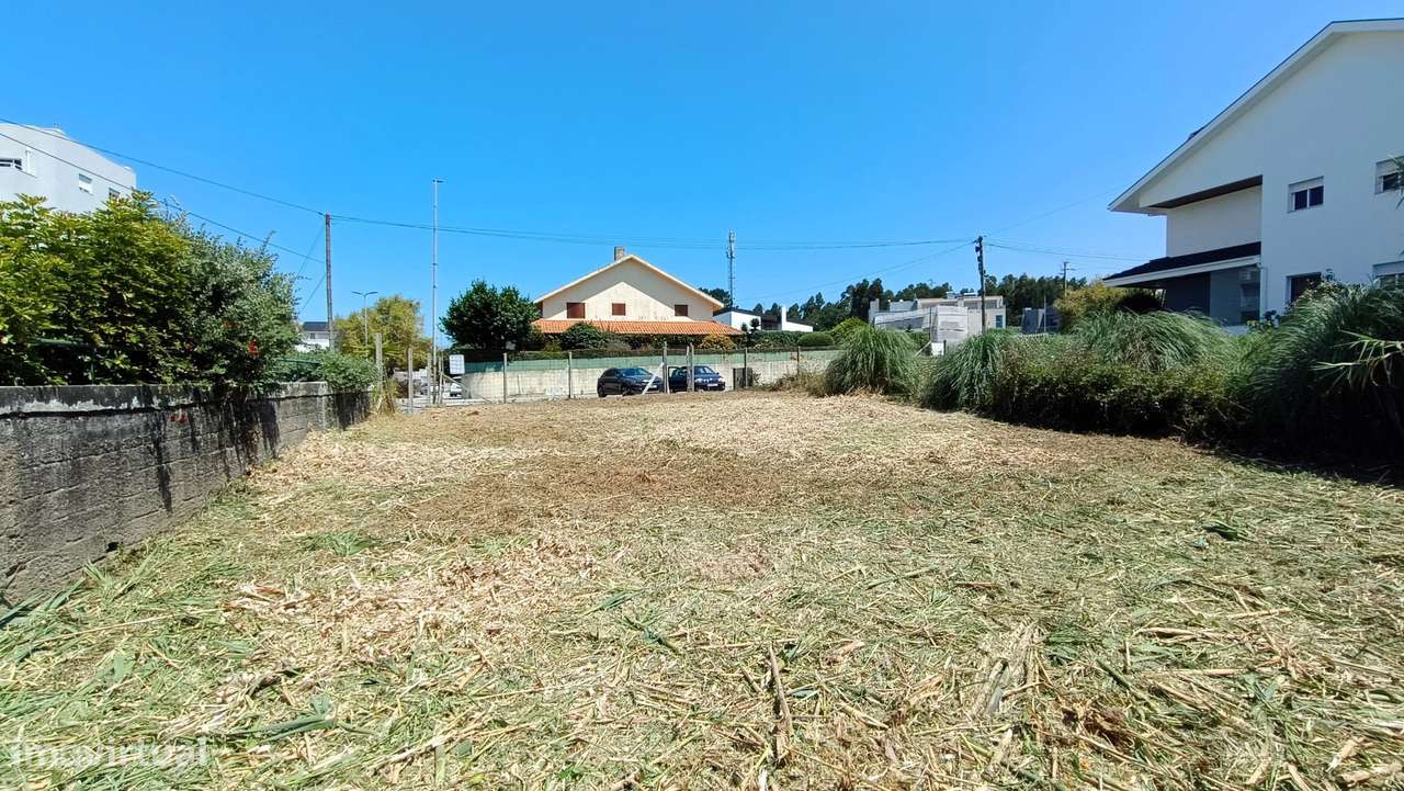 Lote c/387m2, p/Construção Moradia c/344m2-5