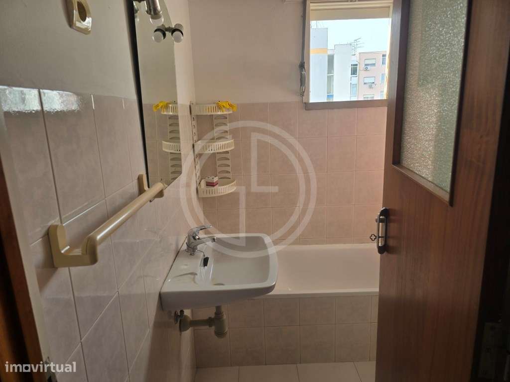 Apartamento T3 em Faro - localização ideal-11