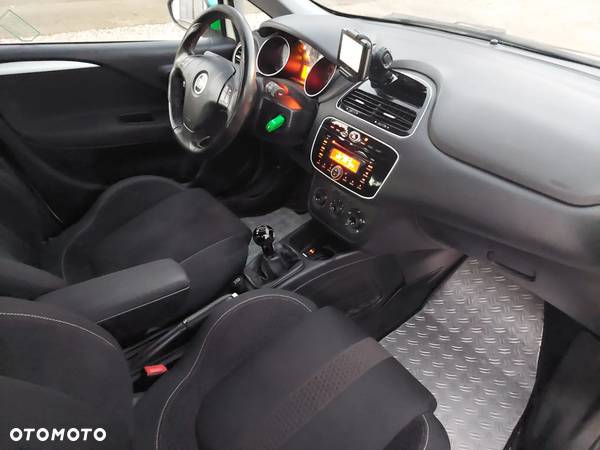 Fiat Punto 1.4 Multiair Lounge S&S - 14